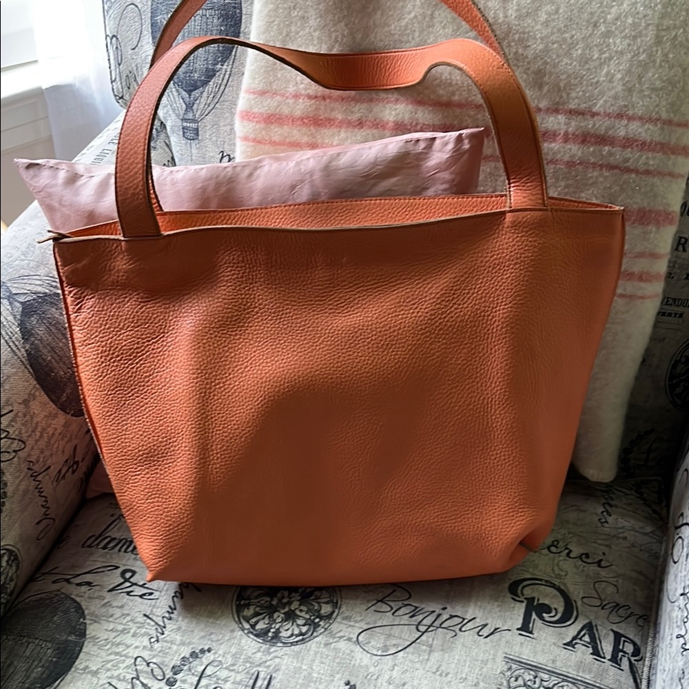 Kiko Orange Tote Bag Stylish Shoulder Tote leather - Picture 1 of 6